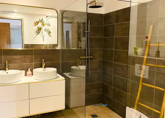 וילה Les Chenes סן-מקסים